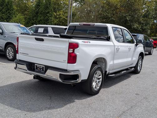 Summit White 2023 Chevrolet Silverado 1500 LT