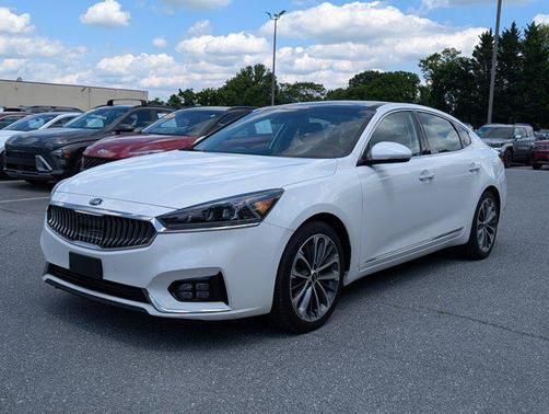 2019 Kia Cadenza Technology