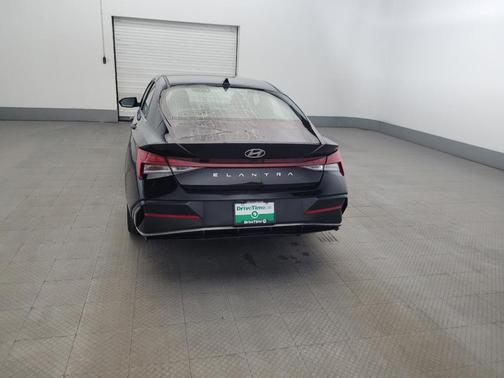 Abyss Black 2024 Hyundai ELANTRA SEL