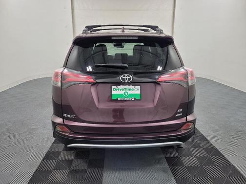 2017 Toyota RAV4 SE