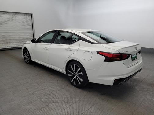 2022 Nissan Altima SR FWD