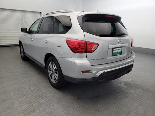 2019 Nissan Pathfinder SV