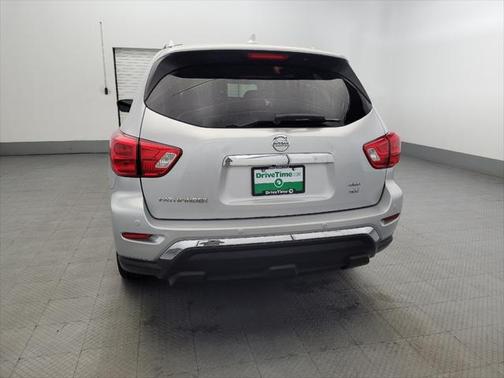 2019 Nissan Pathfinder SV