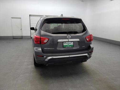 2019 Nissan Pathfinder S