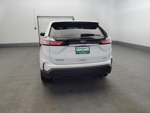 2020 Ford Edge SE