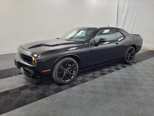 2017 Dodge Challenger SXT
