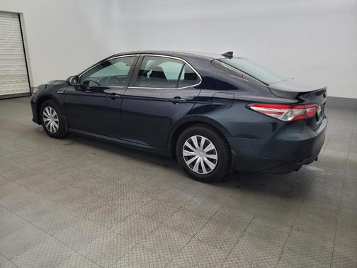 2019 Toyota Camry Hybrid LE