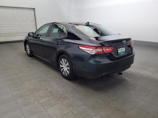 2019 Toyota Camry Hybrid LE