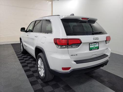 2022 Jeep Grand Cherokee Laredo