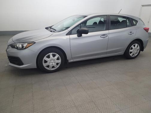 Ice Silver Metallic 2022 Subaru Impreza Base