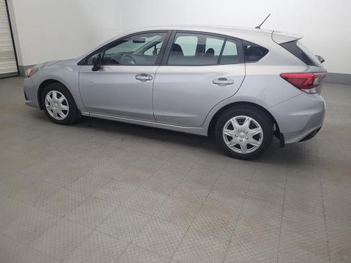 Ice Silver Metallic 2022 Subaru Impreza Base