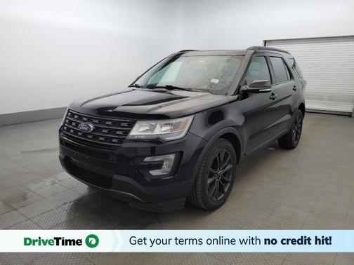 Magnetic Metallic 2017 Ford Explorer XLT