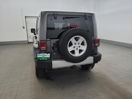 Granite Crystal Metallic Clearcoat 2014 Jeep Wrangler Unlimited Sahara