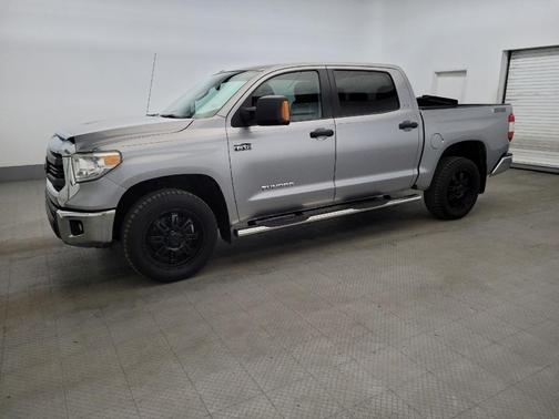 Silver Sky Metallic 2014 Toyota Tundra SR5