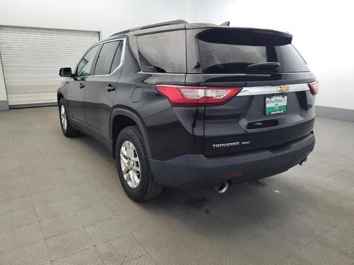 Mosaic Black Metallic 2019 Chevrolet Traverse LT Cloth