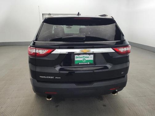Mosaic Black Metallic 2019 Chevrolet Traverse LT Cloth