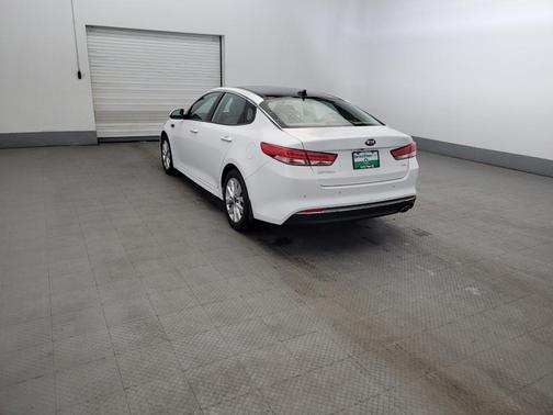 Snow White Pearl 2018 Kia Optima EX