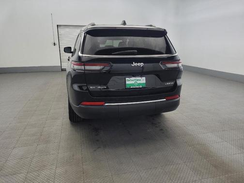 2022 Jeep Grand Cherokee L Laredo