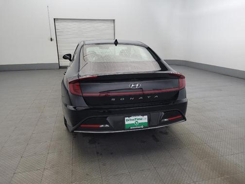 2023 Hyundai SONATA SE