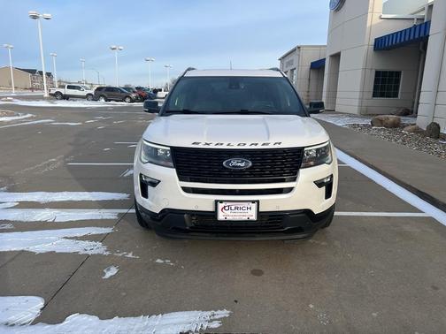 2019 Ford Explorer sport