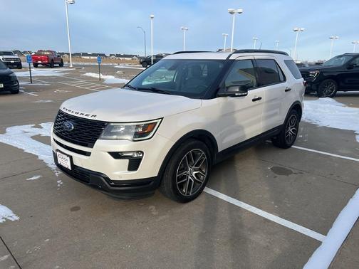 2019 Ford Explorer sport
