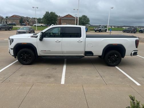 2024 GMC Sierra 3500 AT4