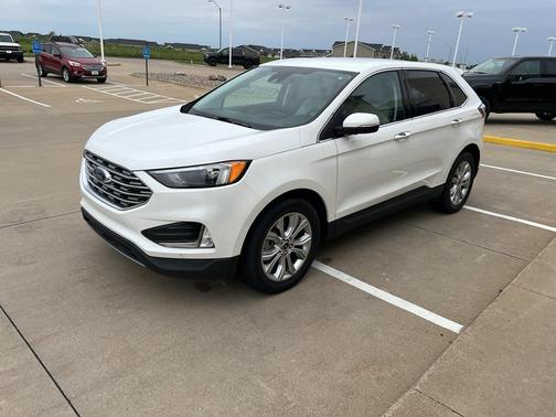 Star White 2024 Ford Edge Titanium