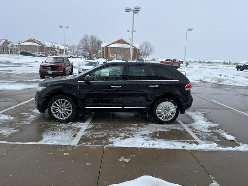 2013 Lincoln MKX Base