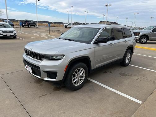 2021 Jeep Grand Cherokee L Laredo