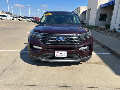 Jewel Red 2022 Ford Explorer XLT