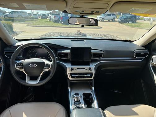 Jewel Red 2022 Ford Explorer XLT