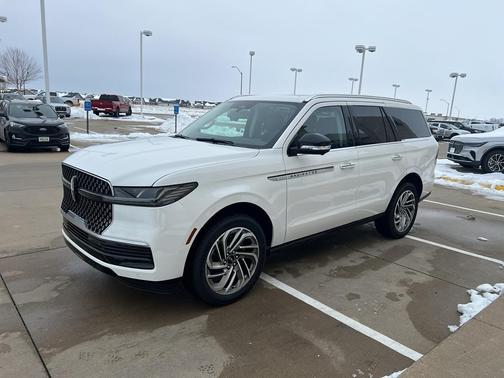 2025 Lincoln Navigator Reserve