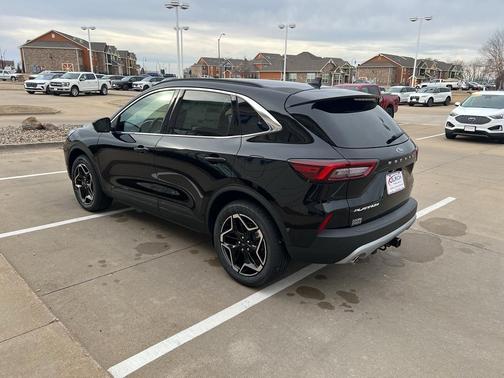 2026 Ford Escape Platinum