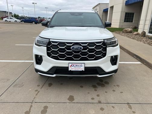 Star White 2026 Ford Explorer Platinum