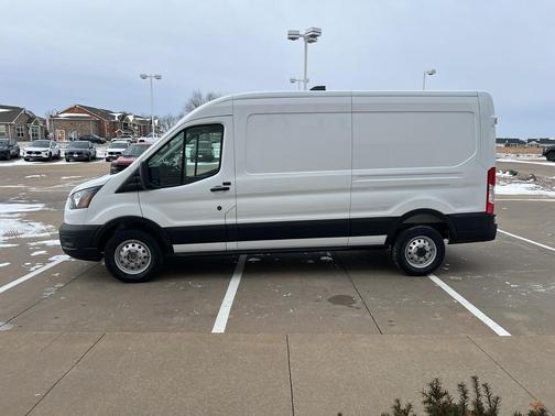 2026 Ford Transit-250 148 WB Medium Roof Cargo