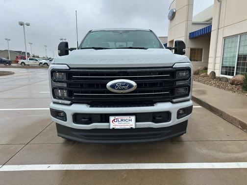 2026 Ford F-250 Platinum