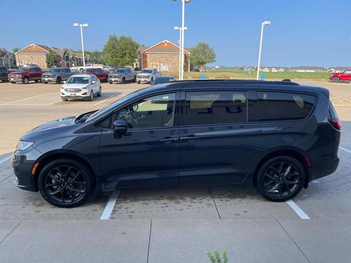 2021 Chrysler Pacifica Limited