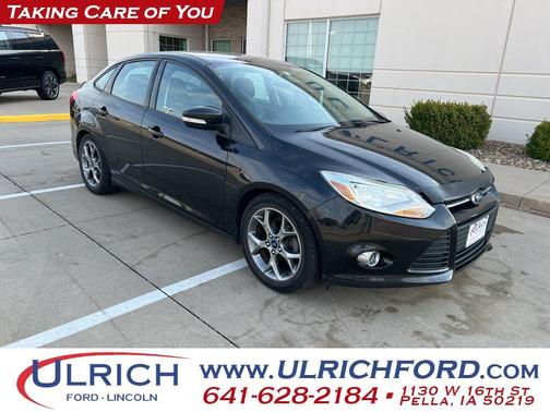 Tuxedo Black Metallic 2014 Ford Focus SE