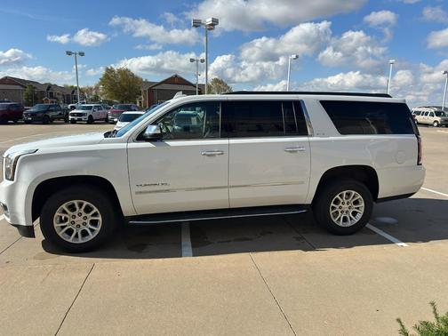 2019 GMC Yukon XL SLE
