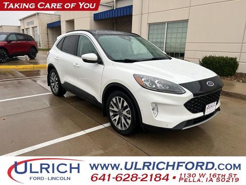 2020 Ford Escape Titanium Hybrid