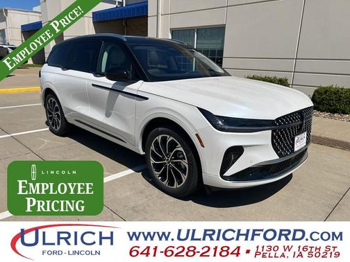White Platinum Tri-Coat Metallic 2026 Lincoln Nautilus Reserve