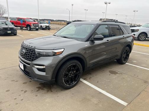2023 Ford Explorer ST-Line