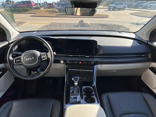 2024 Kia Carnival SX