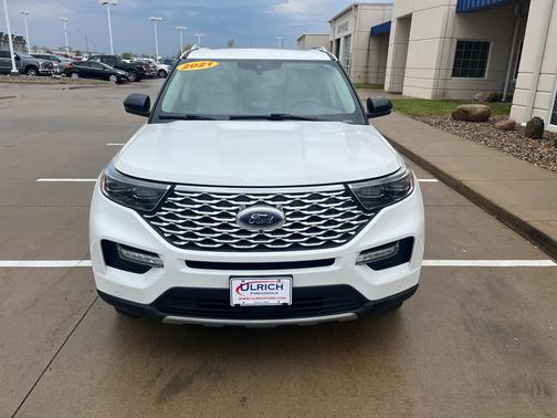 2021 Ford Explorer Platinum