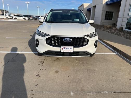 2026 Ford Escape Platinum