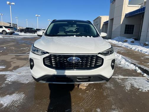 2026 Ford Escape Platinum