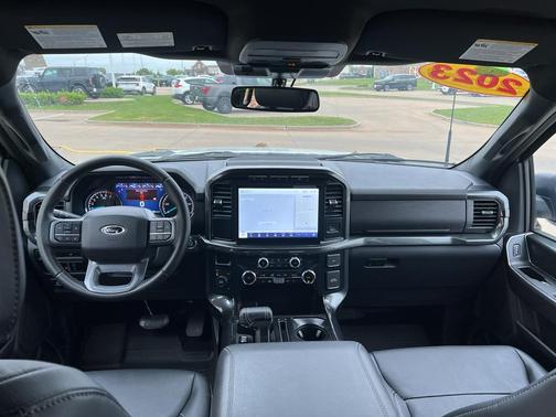 Oxford White 2023 Ford F-150 XLT