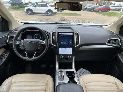 Star White 2024 Ford Edge SEL