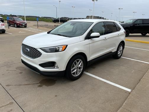 Star White 2024 Ford Edge SEL