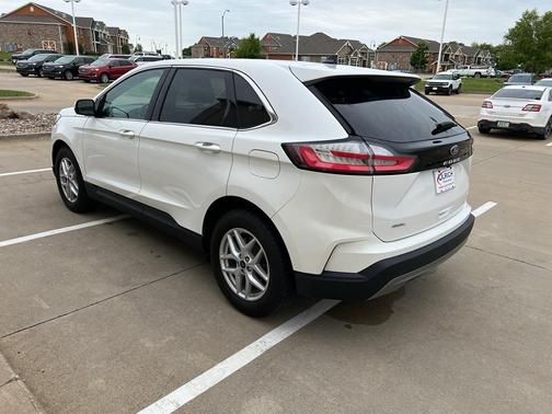 Star White 2024 Ford Edge SEL